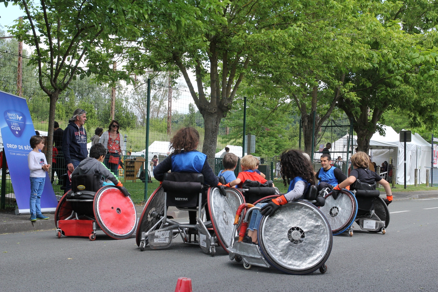 Initiation au rugby fauteuil