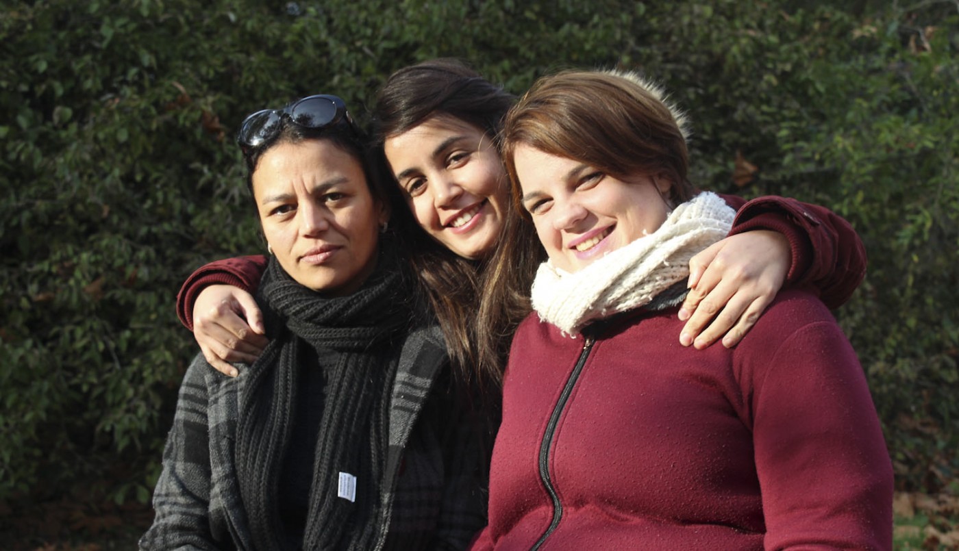 Photo de Jennifer, Samira et Rajae: 3 participantes cenonnaises à la formation Emergence du CIDFF