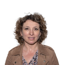 { eluAssocie.title }}