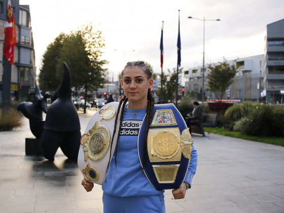 Noemie, championne du monde de Kick- boxing