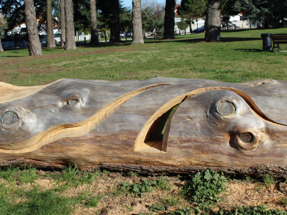 Détail de la sculpture de cèdre