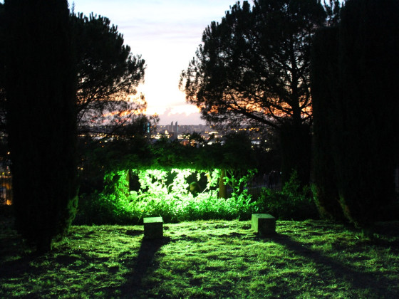 parvis tranchère illuminé pour la nuit verte